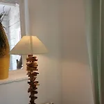 Domaine Du Moulin De Cors * Ла-Рок-сюр-Сез