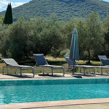 Konukevi Domaine Du Moulin De Cors *