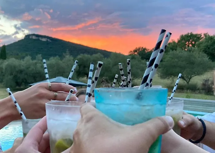 Domaine Du Moulin De Cors Πανσιόν